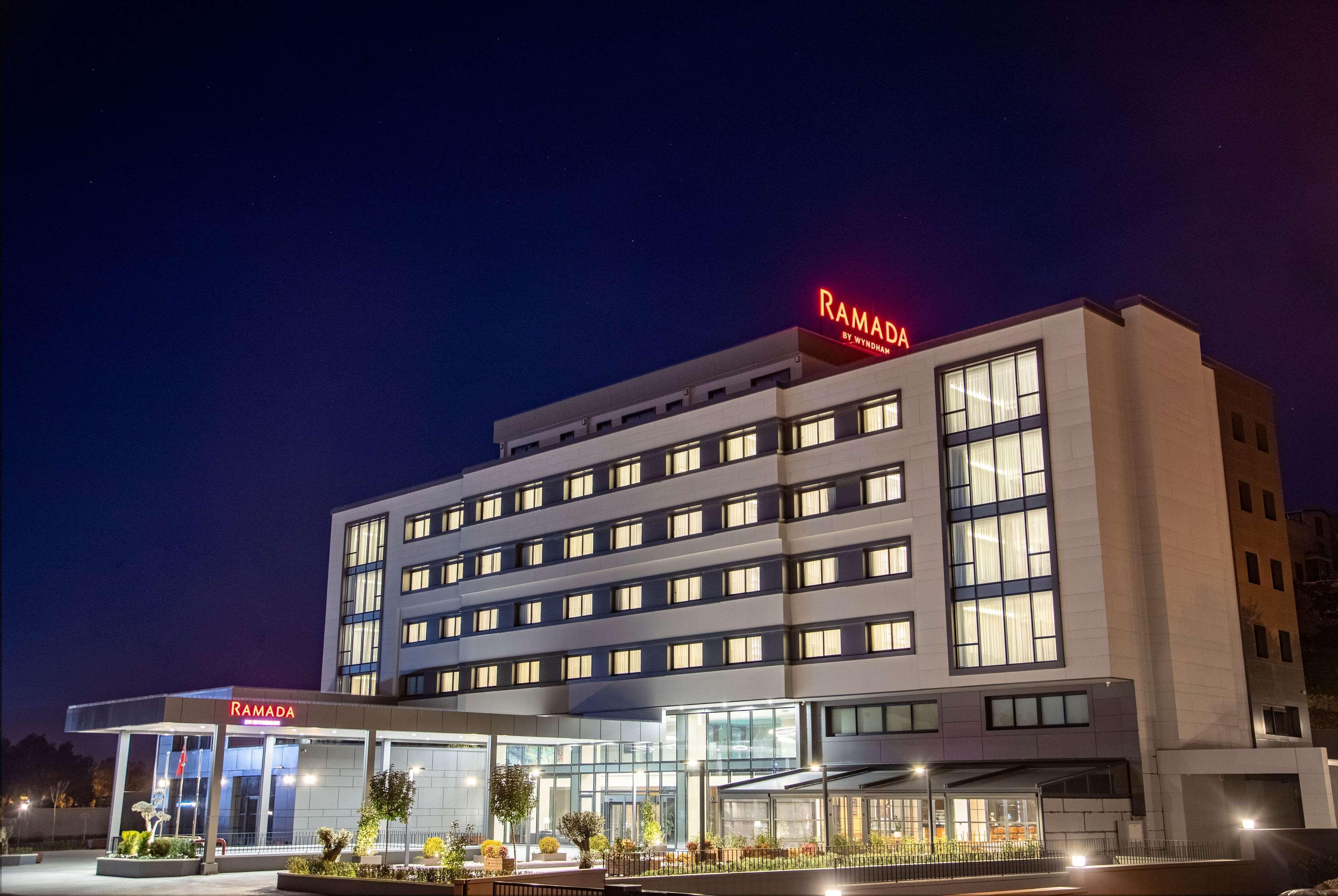 Hotel Ramada By Wyndham Izmir Aliaga Zewnętrze zdjęcie